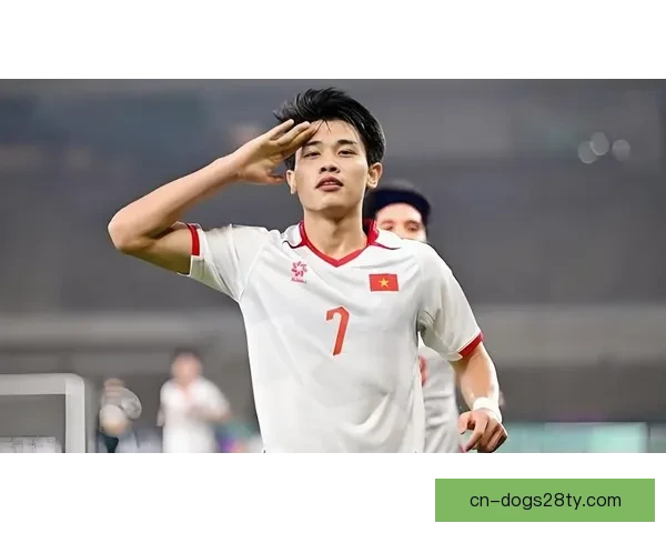 阮庭北飞踹染红主帅愣住传射功